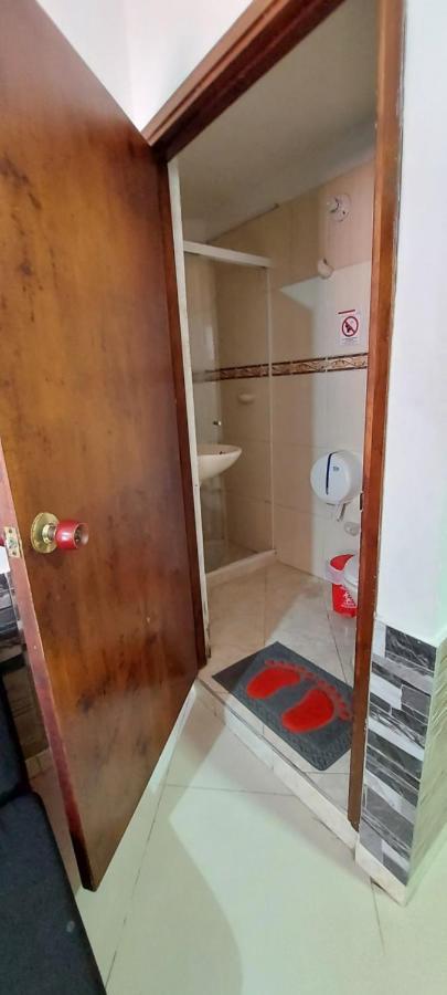 Hotel Medellin Calasanz מראה חיצוני תמונה