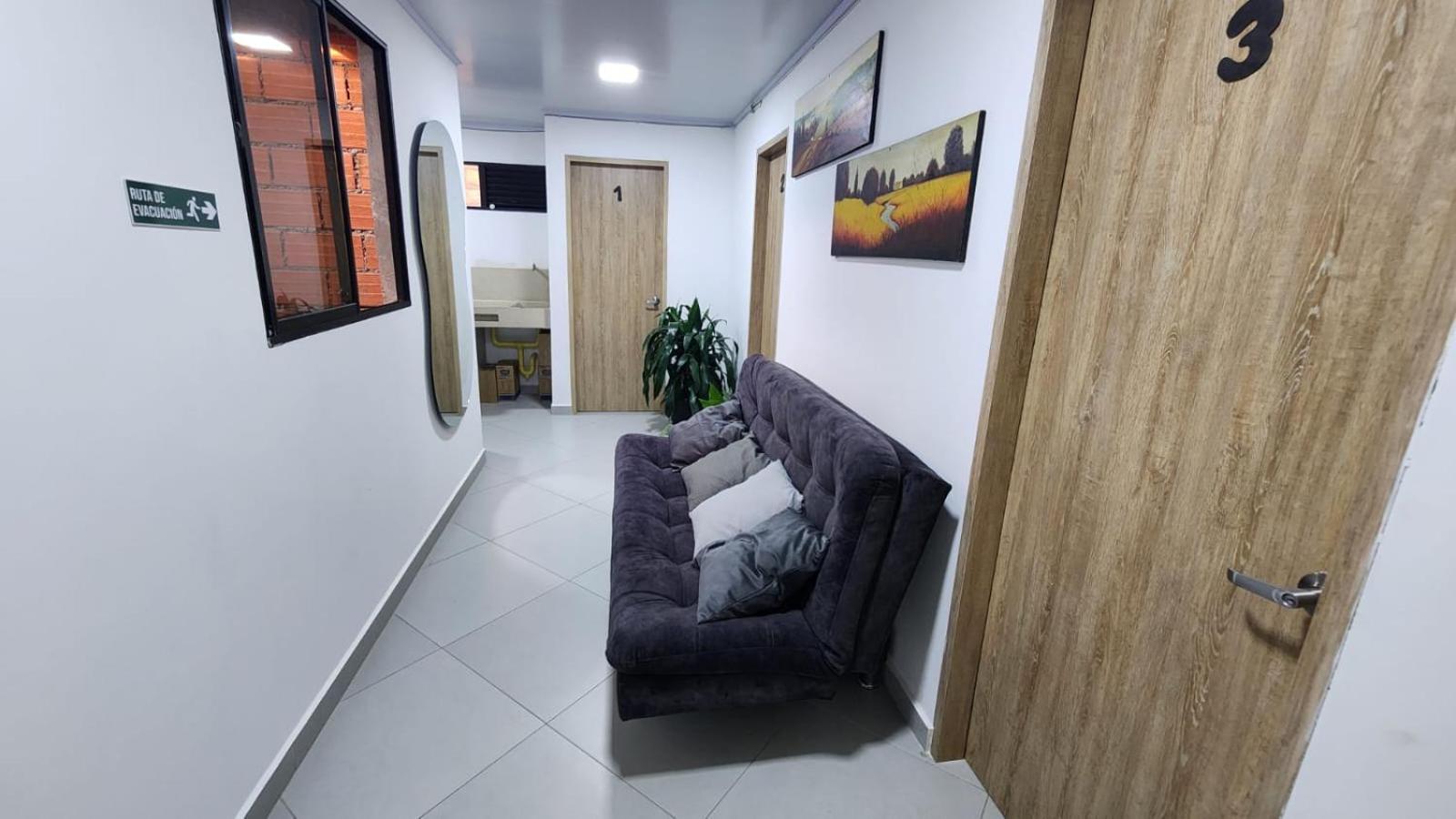 Hotel Medellin Calasanz מראה חיצוני תמונה