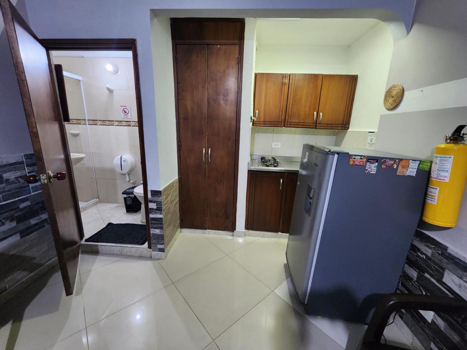 Hotel Medellin Calasanz מראה חיצוני תמונה