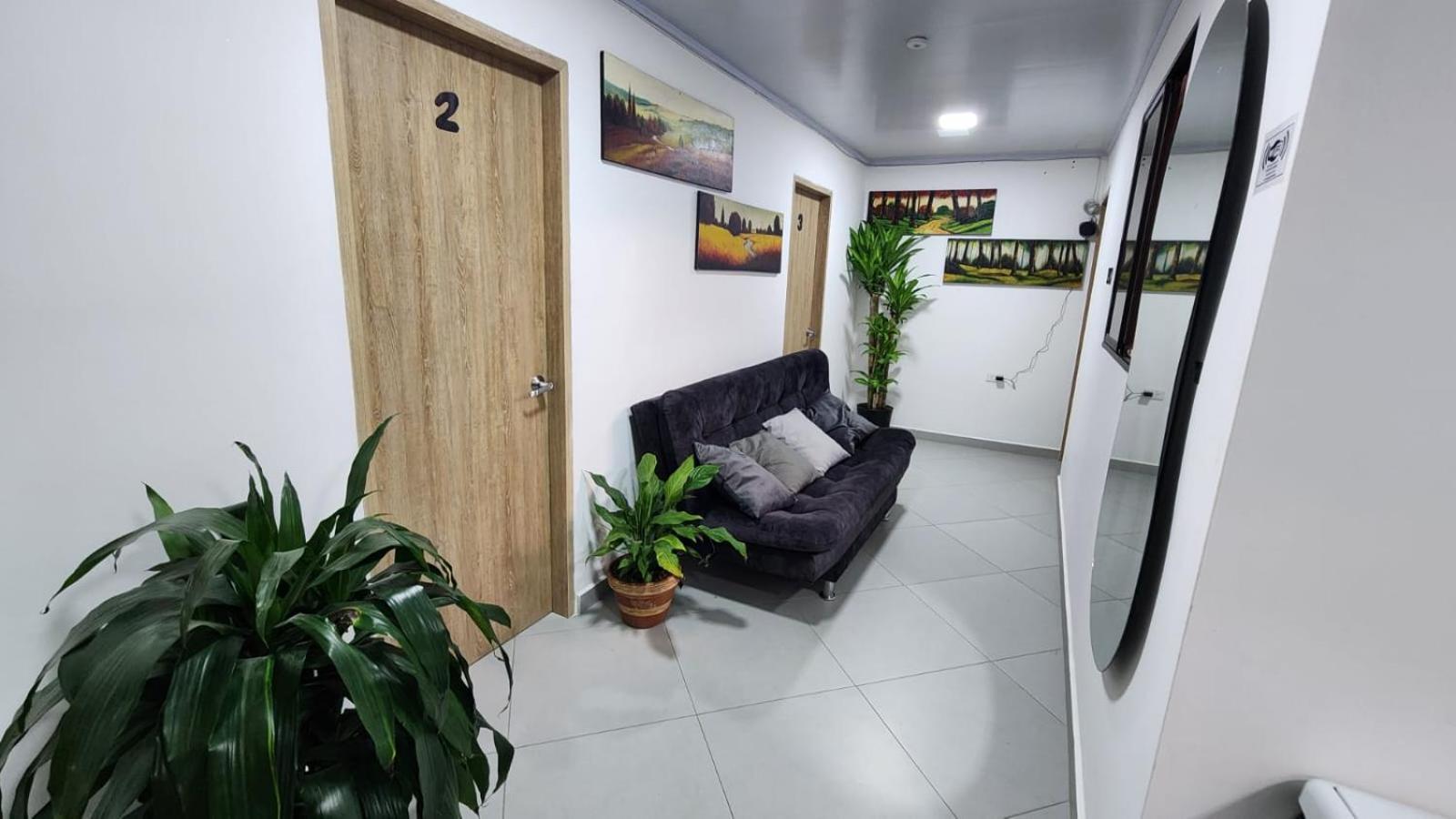 Hotel Medellin Calasanz מראה חיצוני תמונה
