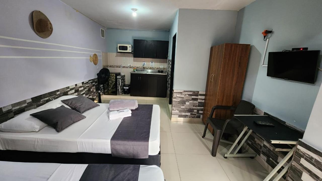 Hotel Medellin Calasanz מראה חיצוני תמונה