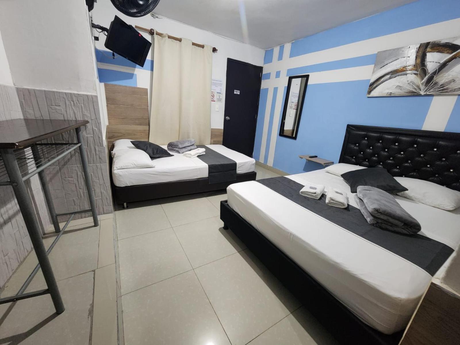 Hotel Medellin Calasanz מראה חיצוני תמונה