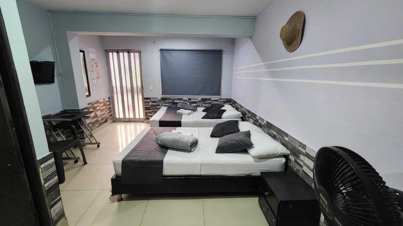 Hotel Medellin Calasanz מראה חיצוני תמונה