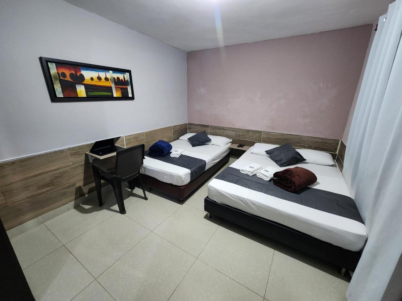 Hotel Medellin Calasanz מראה חיצוני תמונה