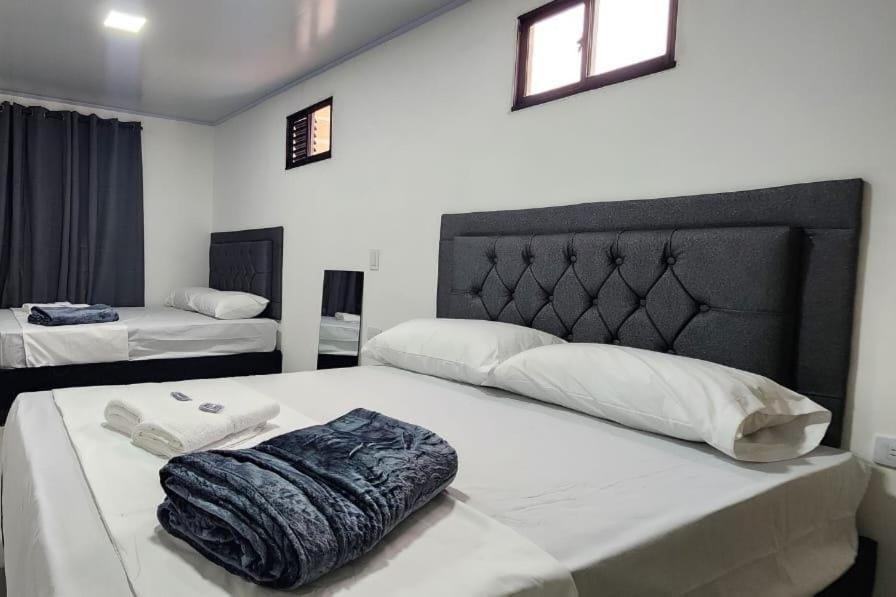Hotel Medellin Calasanz מראה חיצוני תמונה