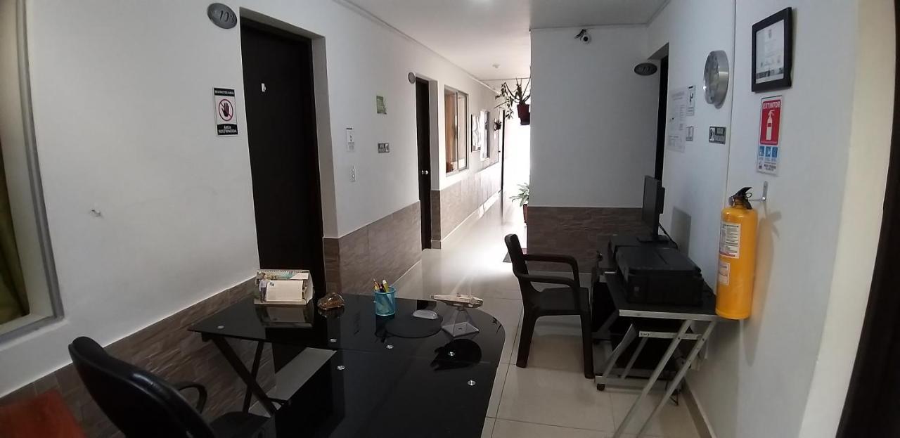Hotel Medellin Calasanz מראה חיצוני תמונה