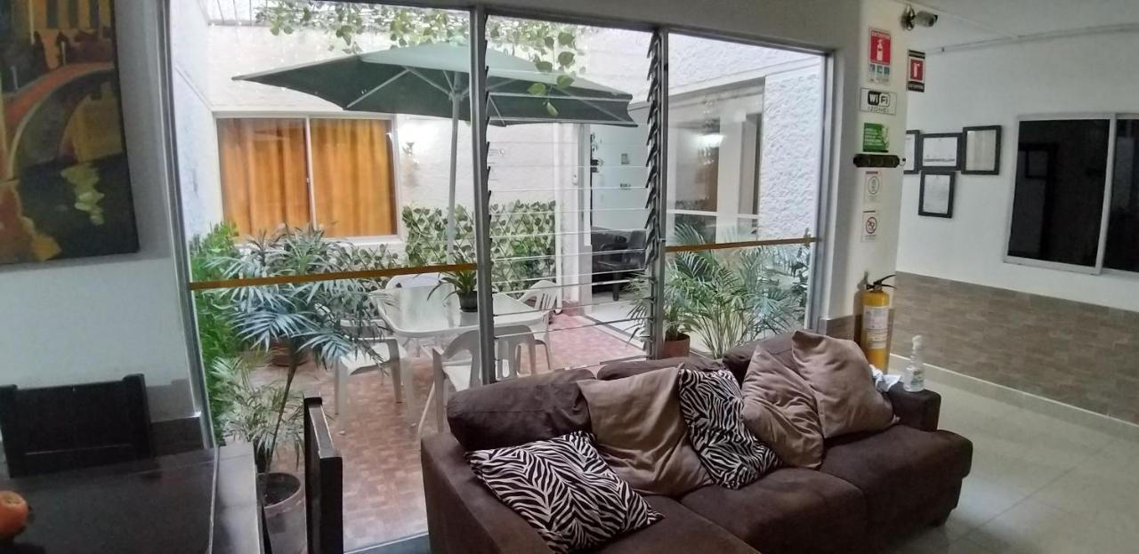 Hotel Medellin Calasanz מראה חיצוני תמונה